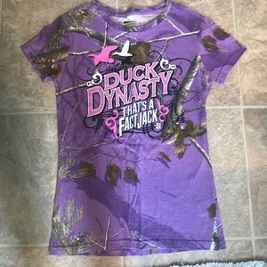A duck dynasty purple tee shirt!